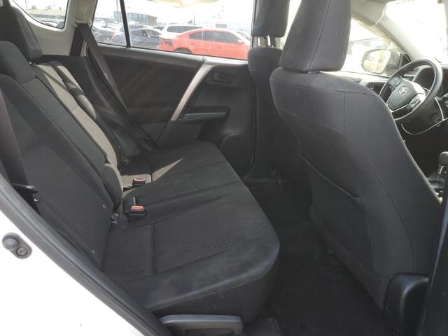 2018 TOYOTA RAV4 LE JTMZFREV3JJ749708