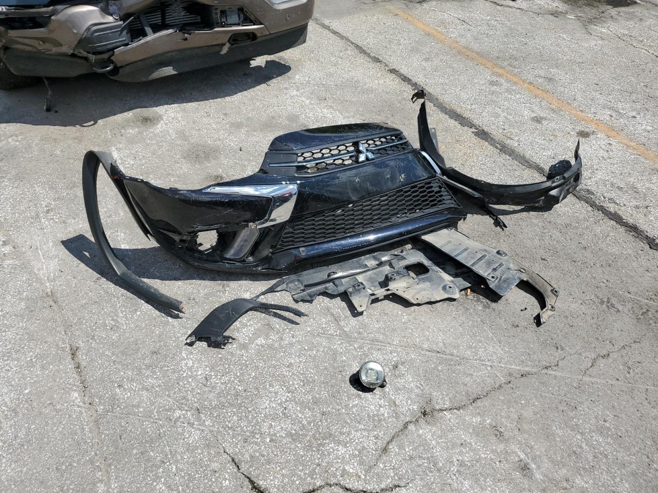 MITSUBISHI OUTLANDER ES