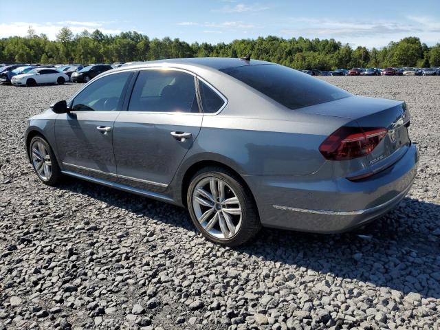 2017 VOLKSWAGEN PASSAT SEL 1VWCT7A30HC076556