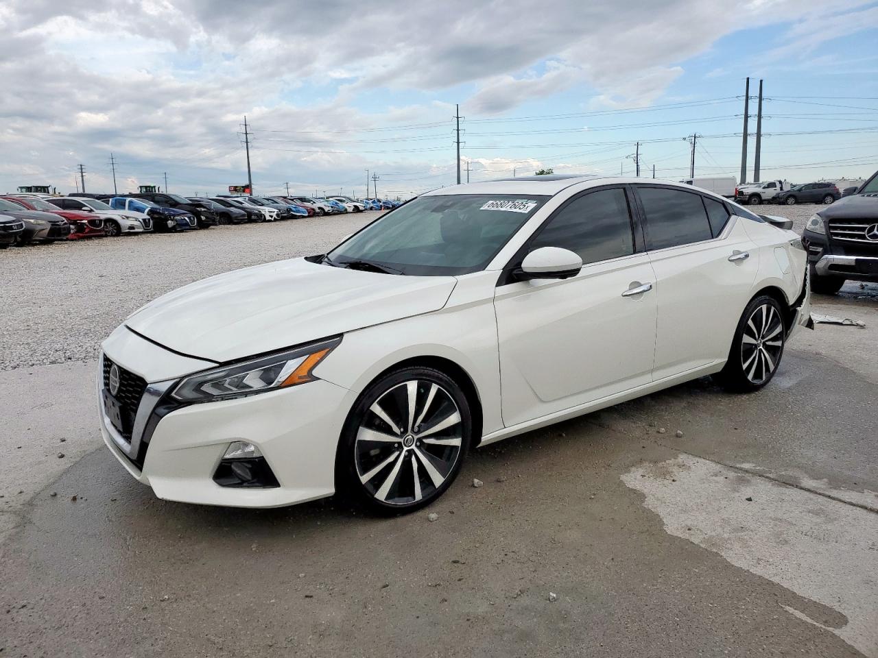 NISSAN ALTIMA PLATINUM