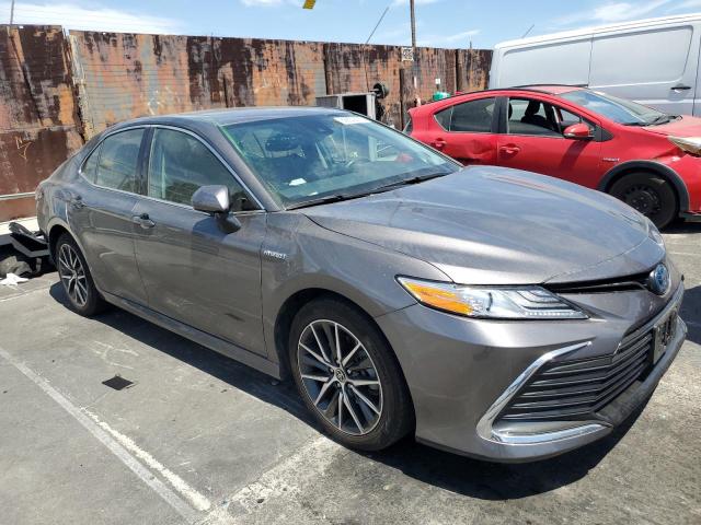 2021 TOYOTA CAMRY XLE 4T1F31AK1MU551992