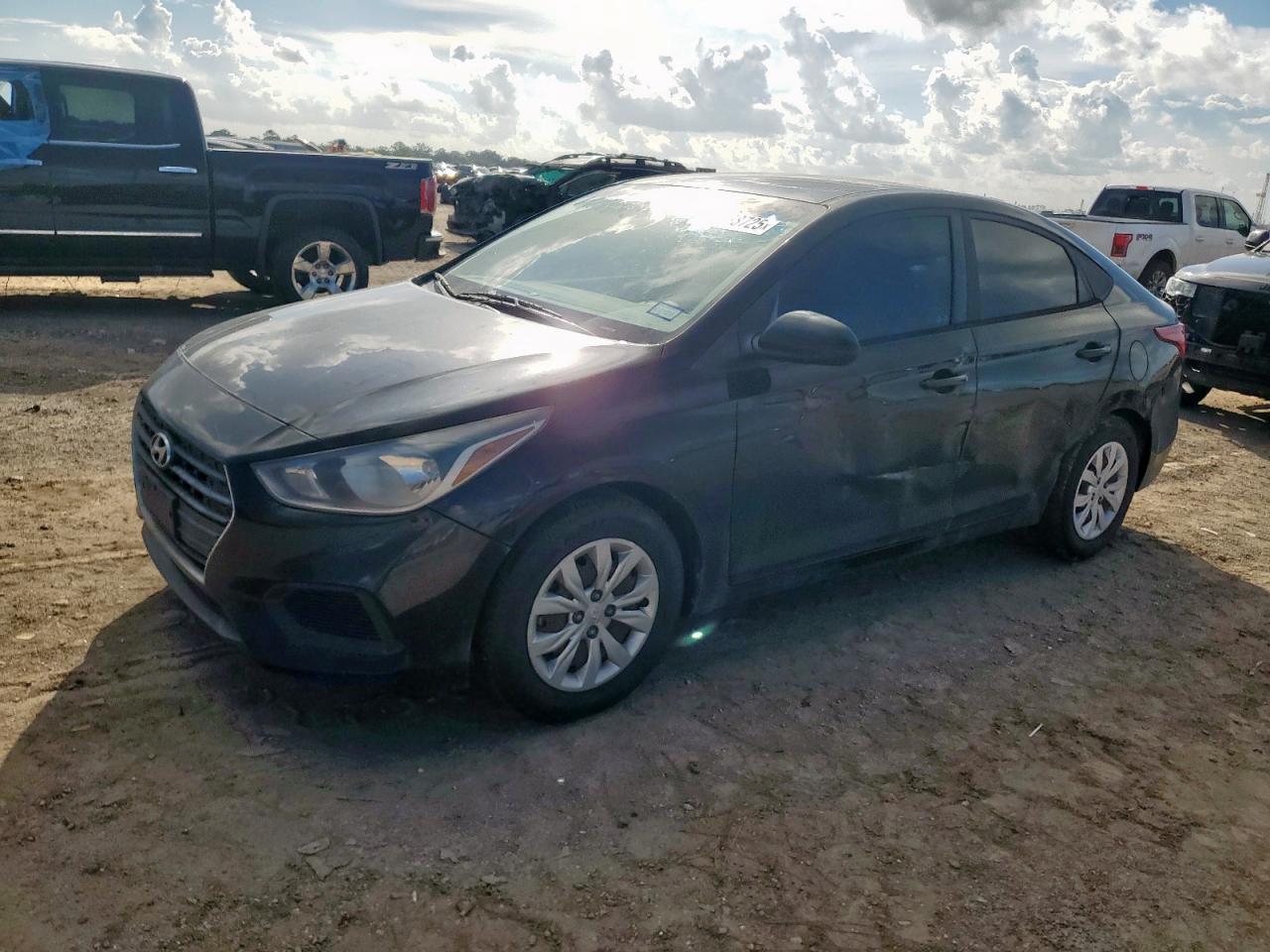 HYUNDAI ACCENT SE