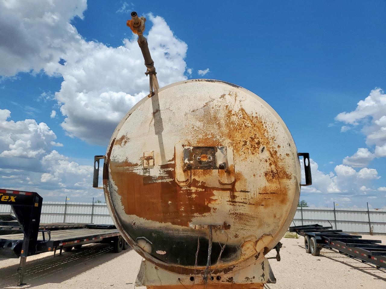 Lot #3266945041 2016 SEMI TRAILER