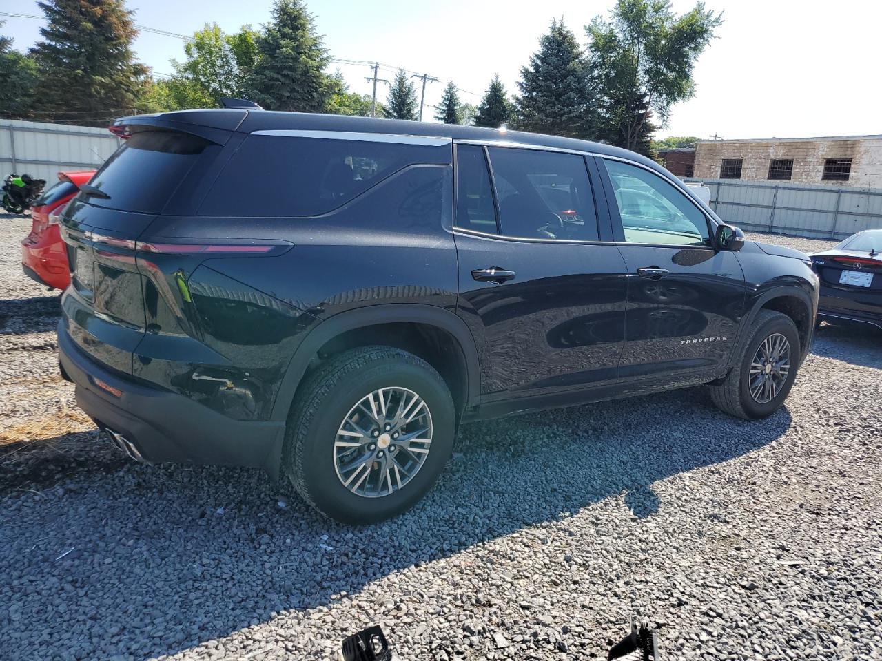 CHEVROLET TRAVERSE LS