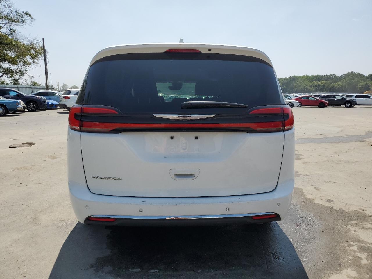 CHRYSLER PACIFICA TOURING L