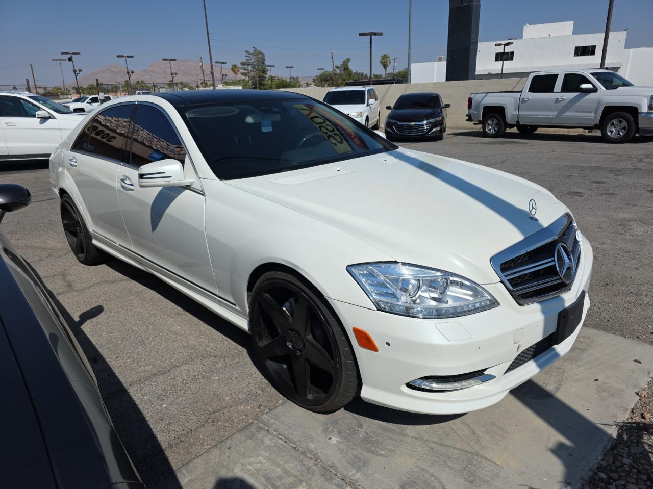 MERCEDES-BENZ S-CLASS 550