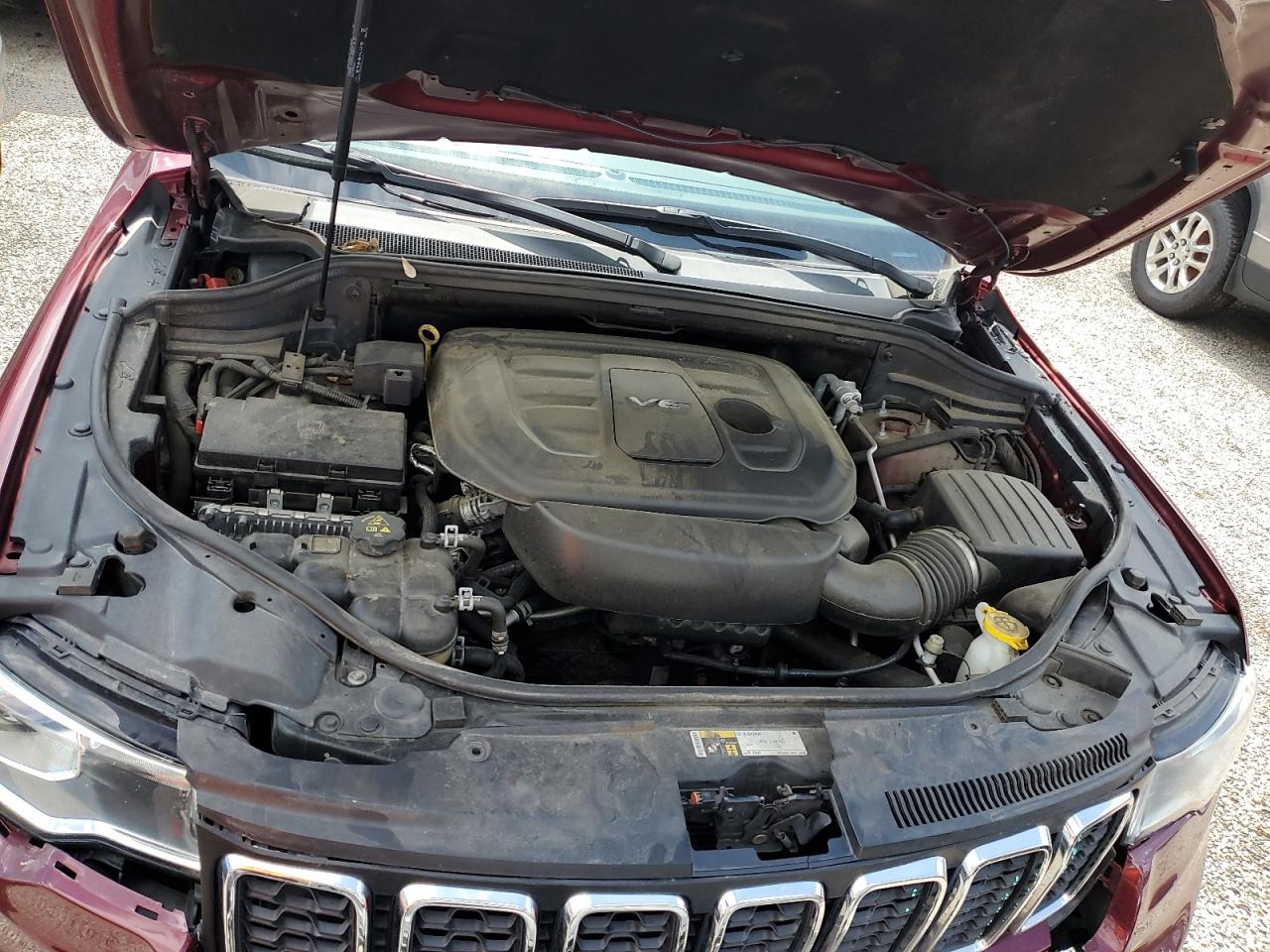 JEEP GRAND CHEROKEE LAREDO