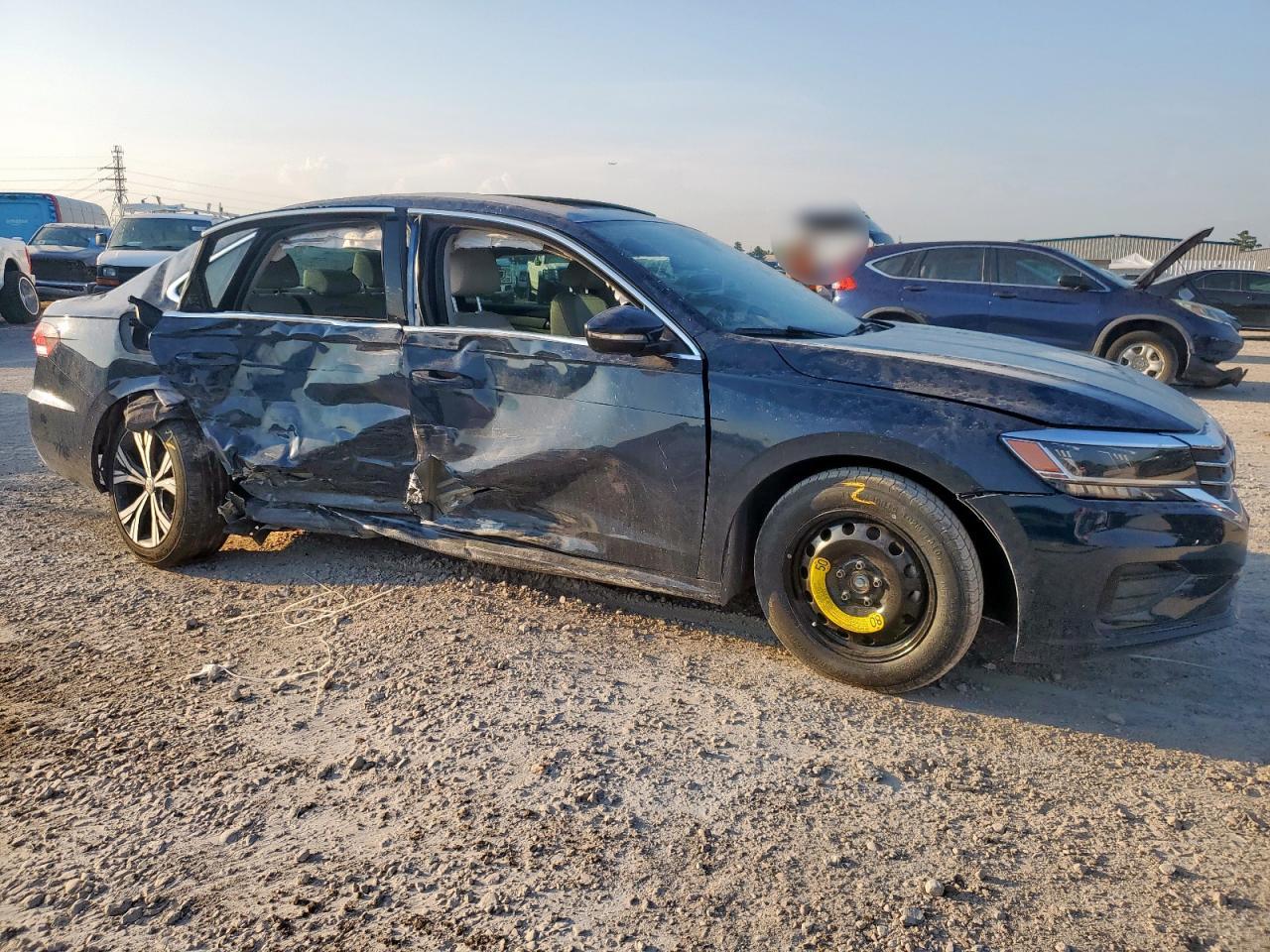 VOLKSWAGEN PASSAT SE