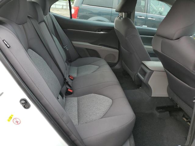 2018 TOYOTA CAMRY L - 4T1B11HK4JU086033