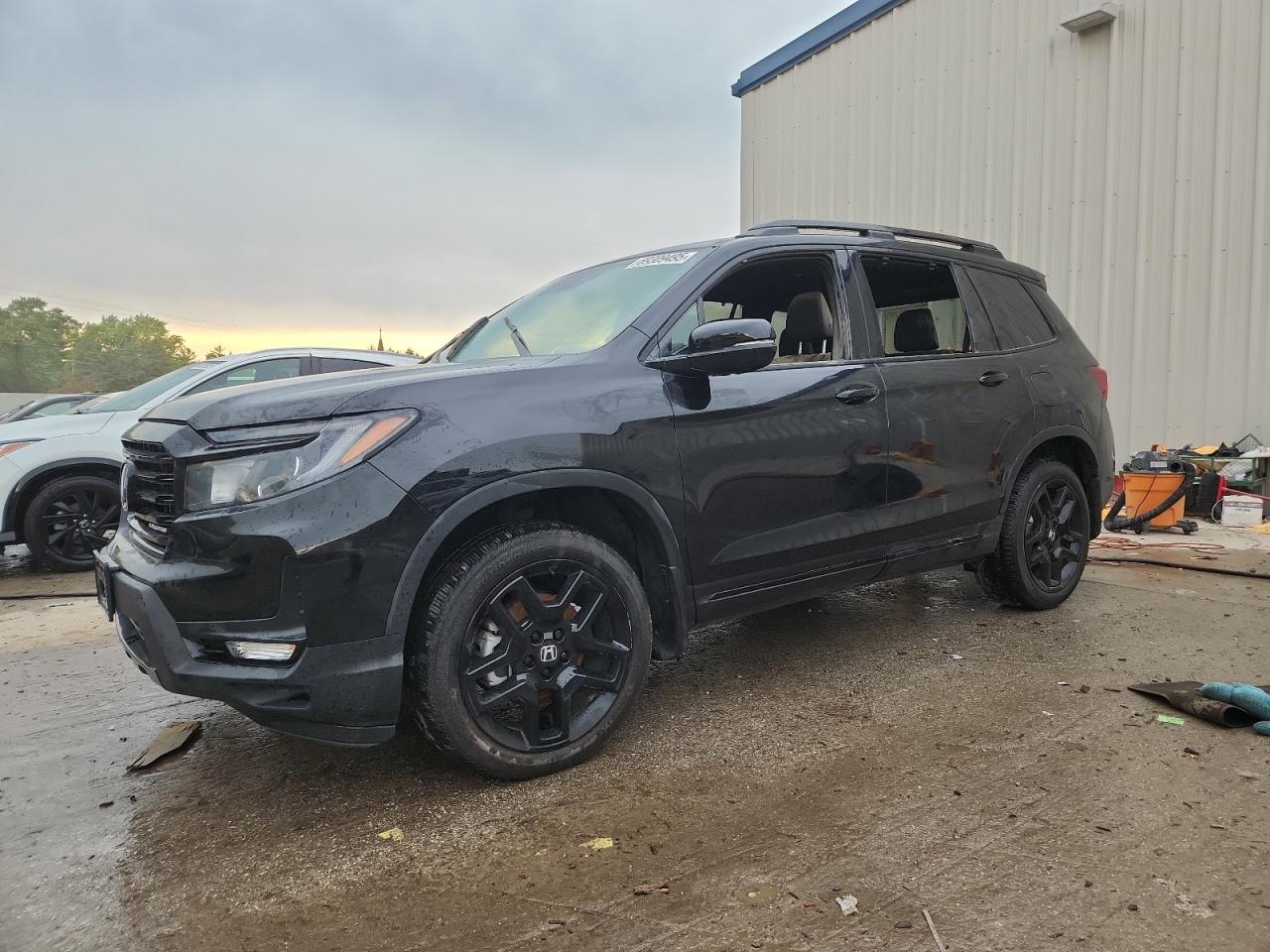 HONDA PASSPORT BLACK EDITION
