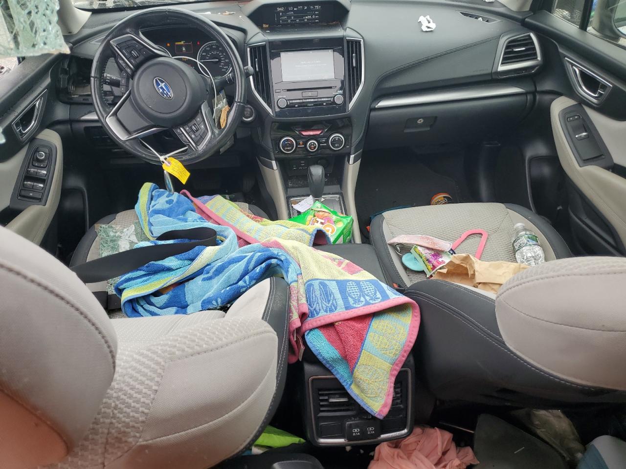 SUBARU FORESTER PREMIUM