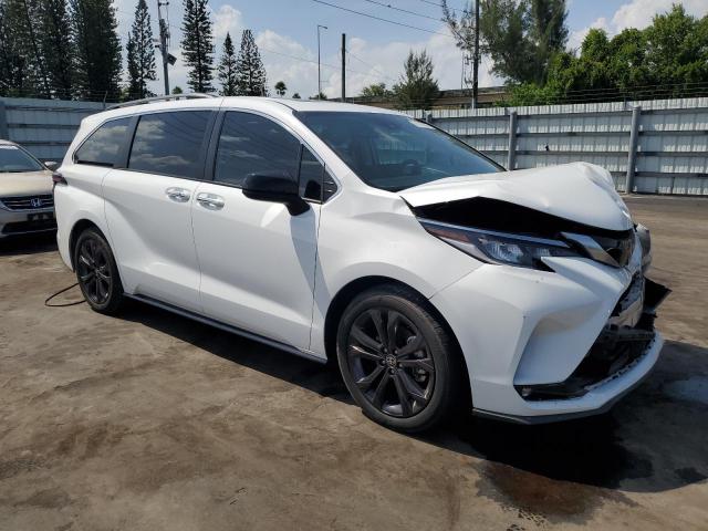 2022 TOYOTA SIENNA XSE 5TDDRKEC8NS092565