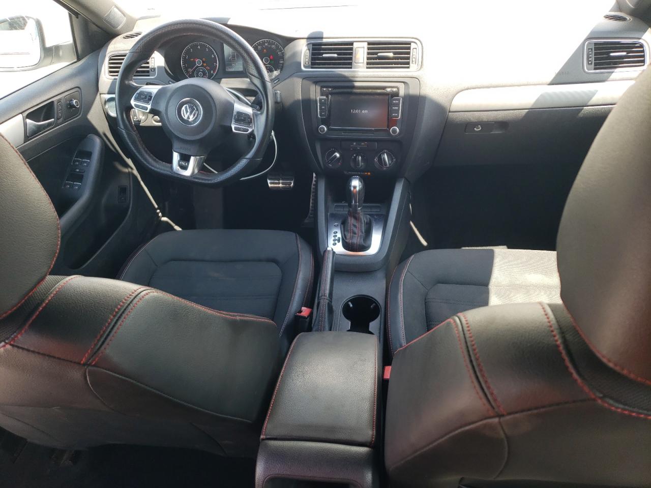 VOLKSWAGEN JETTA GLI