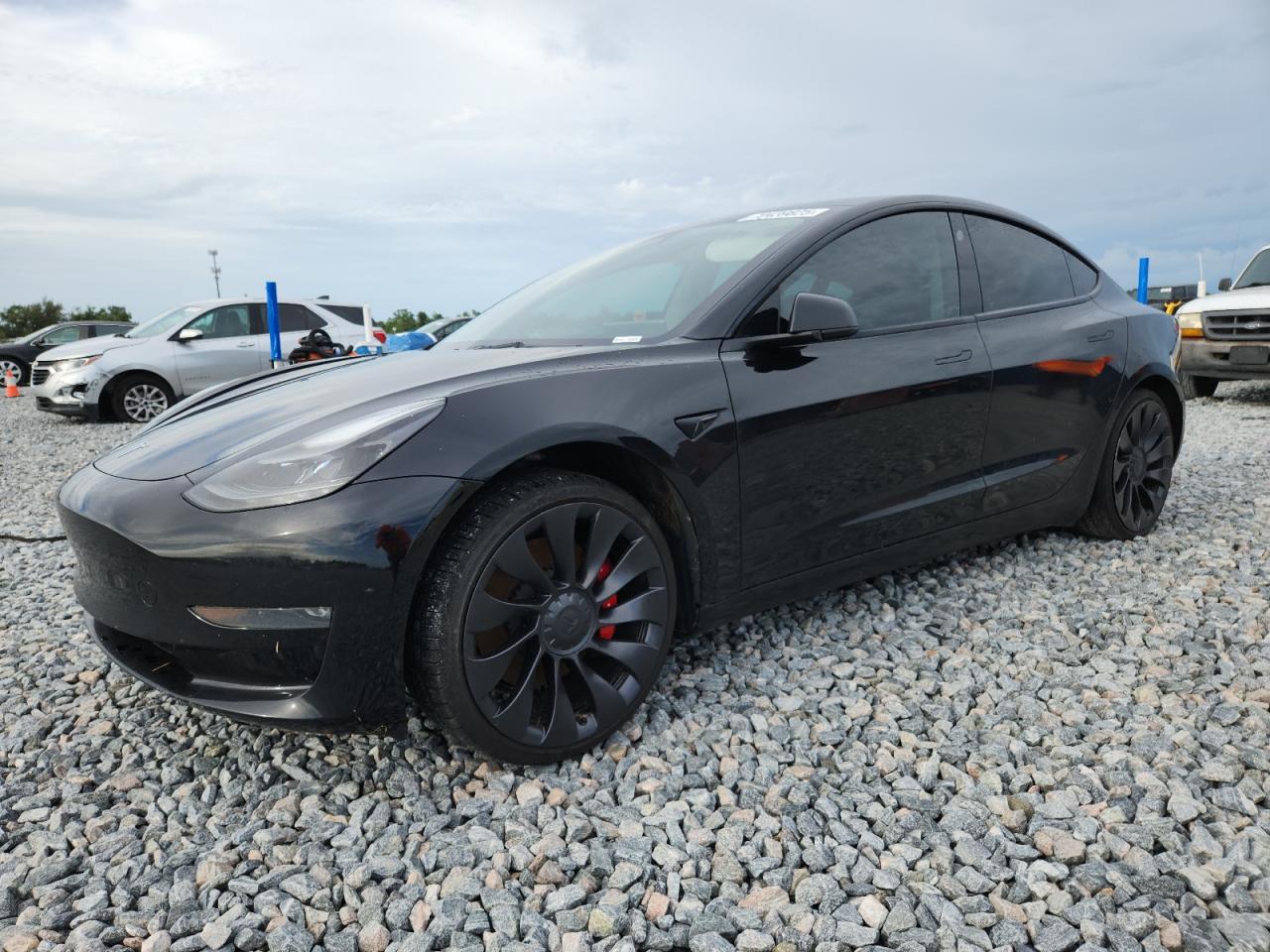 TESLA MODEL 3