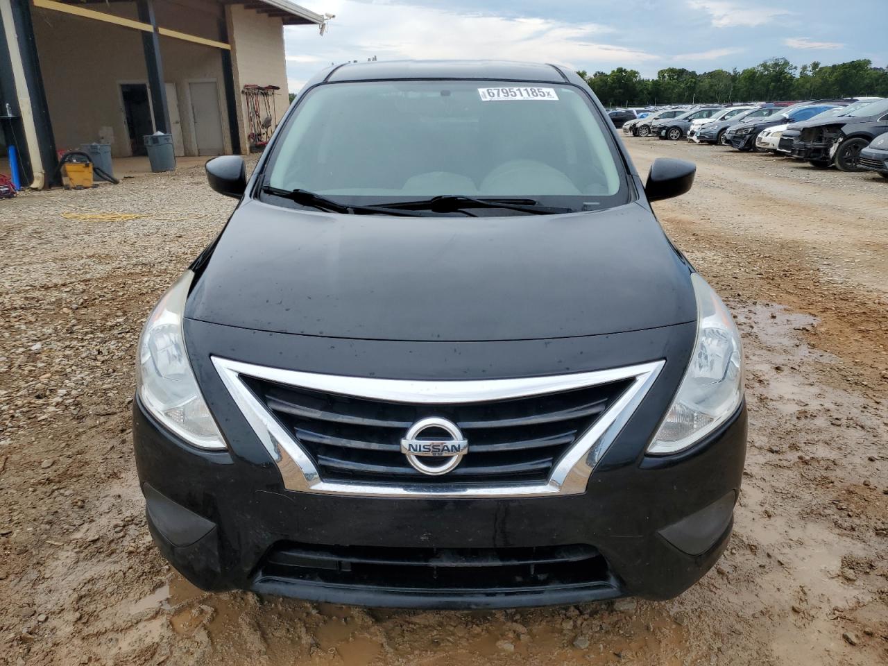 NISSAN VERSA S