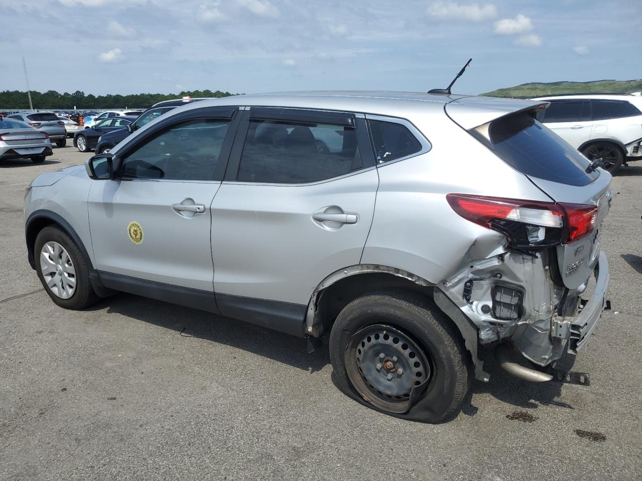NISSAN ROGUE SPORT S
