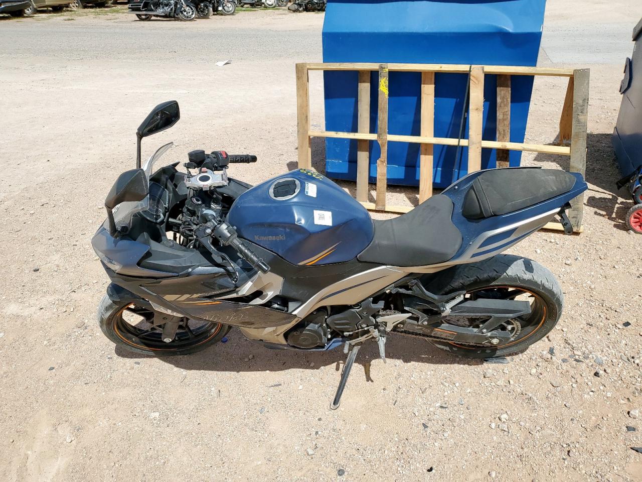 Lot #3303047600 2023 KAWASAKI EX400