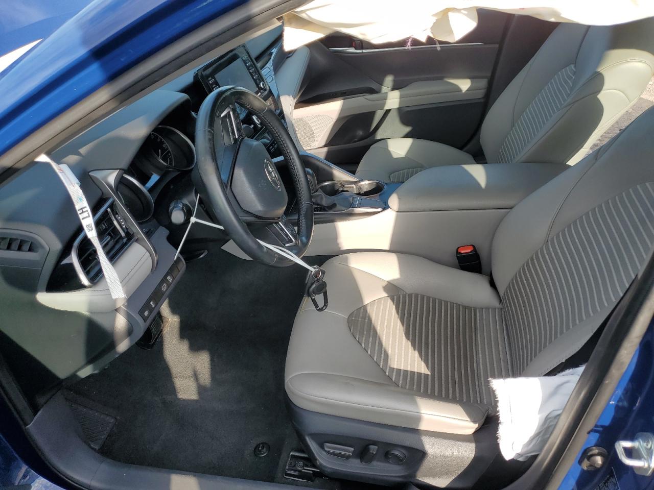 TOYOTA CAMRY SE NIGHT SHADE