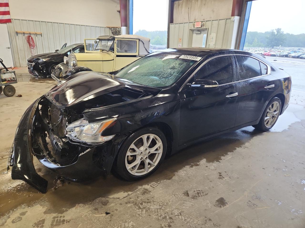 NISSAN MAXIMA S