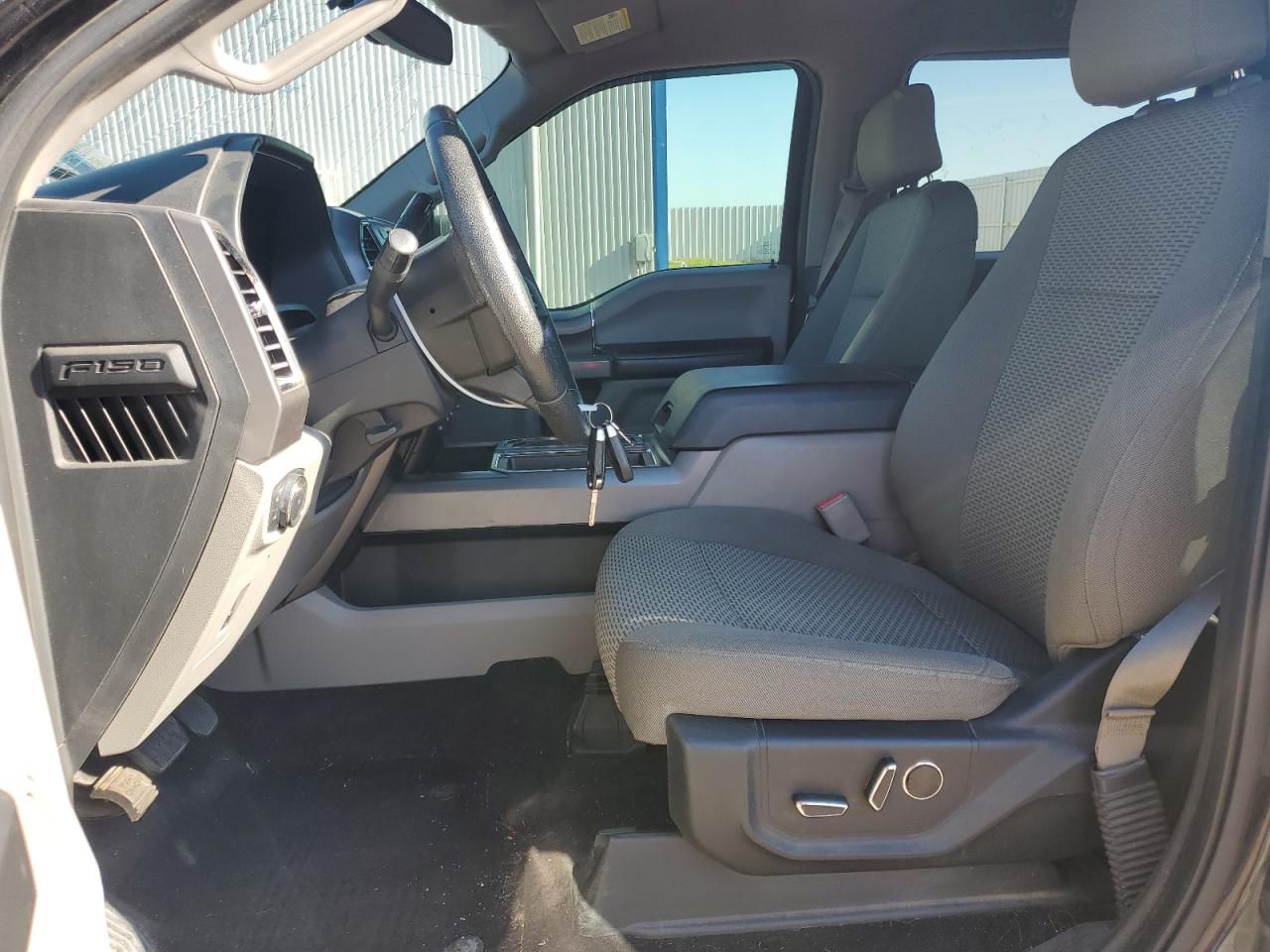 FORD F-150 SUPERCREW