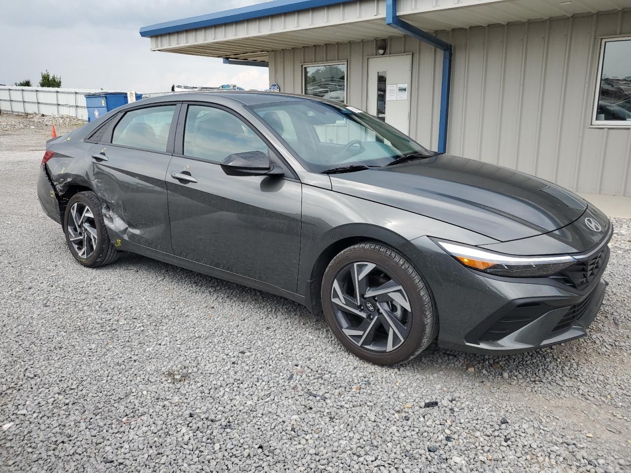 HYUNDAI ELANTRA SEL SPORT