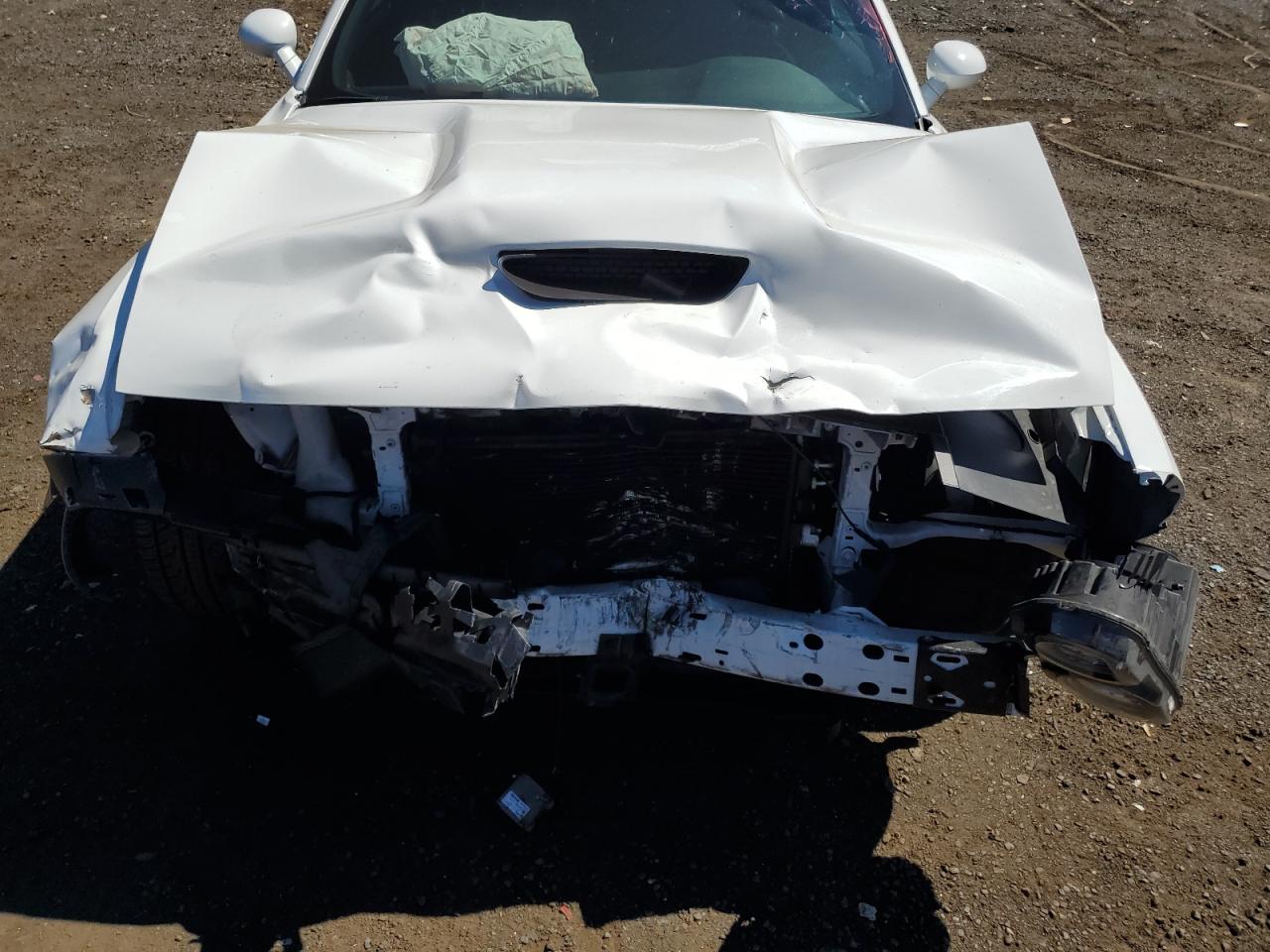 DODGE CHALLENGER SRT 392