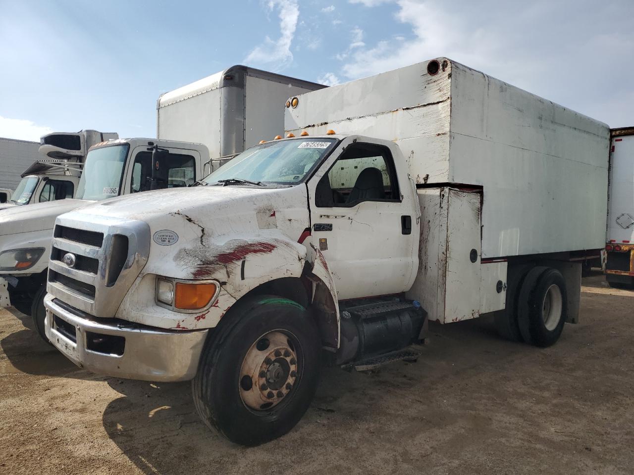 FORD F-750 SUPER DUTY