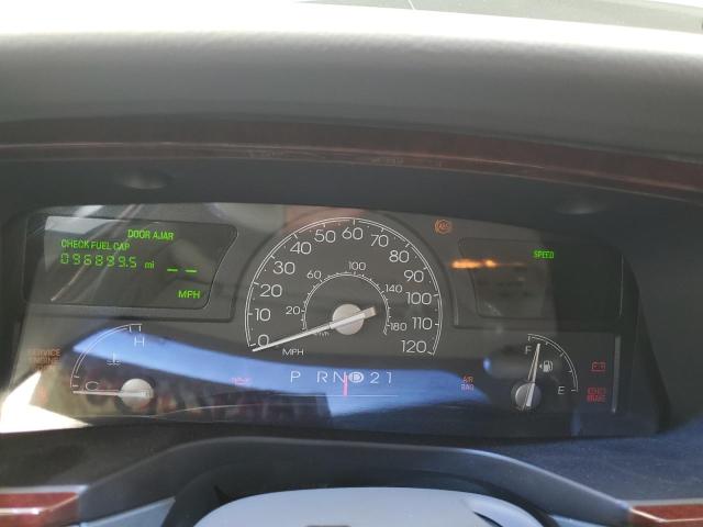 2004 LINCOLN TOWN CAR U #3282685281