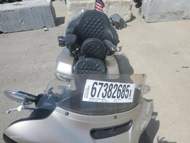 2018 HARLEY-DAVIDSON FLHTK ULTR 1HD1KED10JB670764