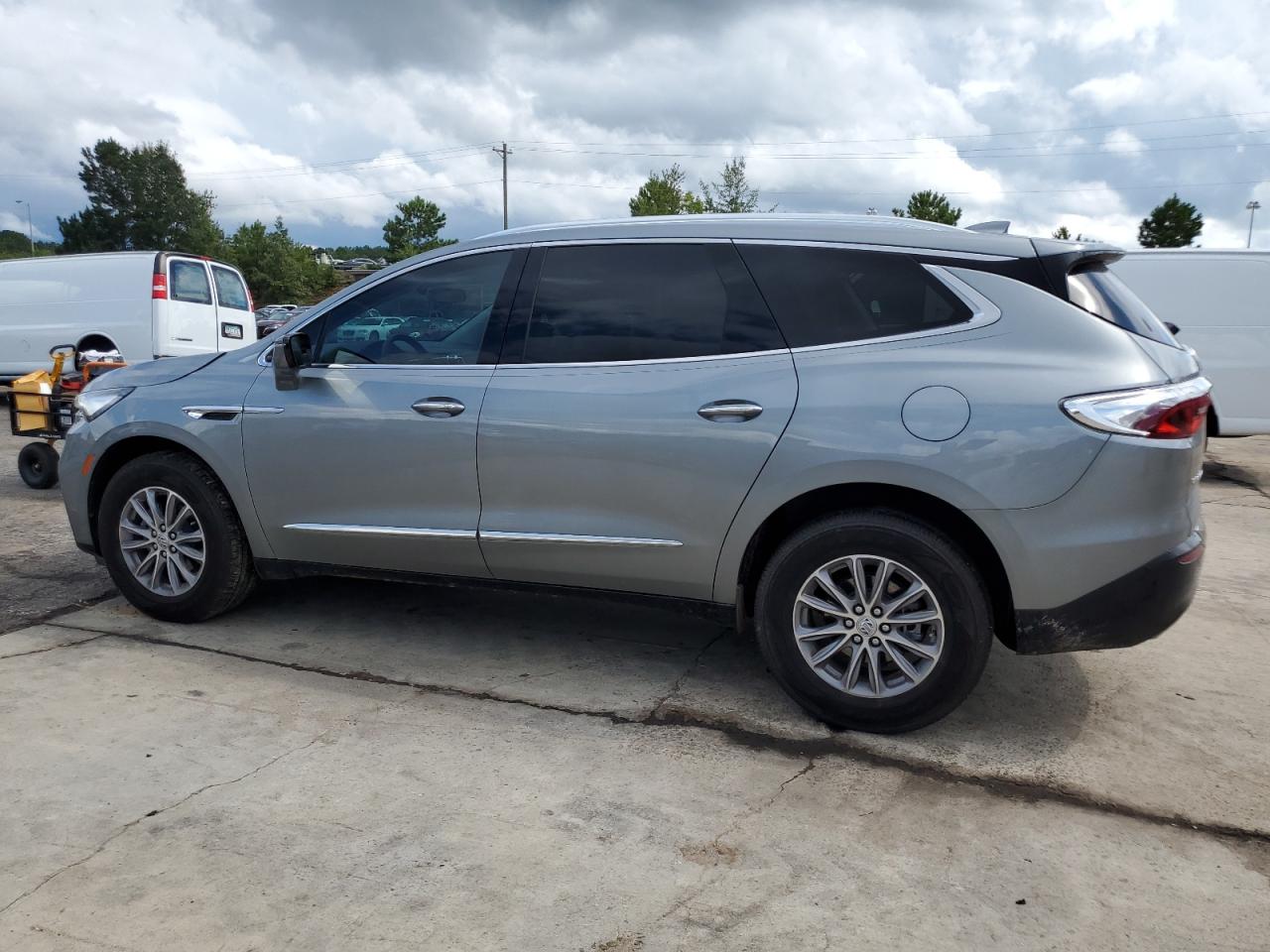 BUICK ENCLAVE ESSENCE