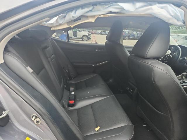2016 LEXUS IS 200T JTHBA1D29G5008472