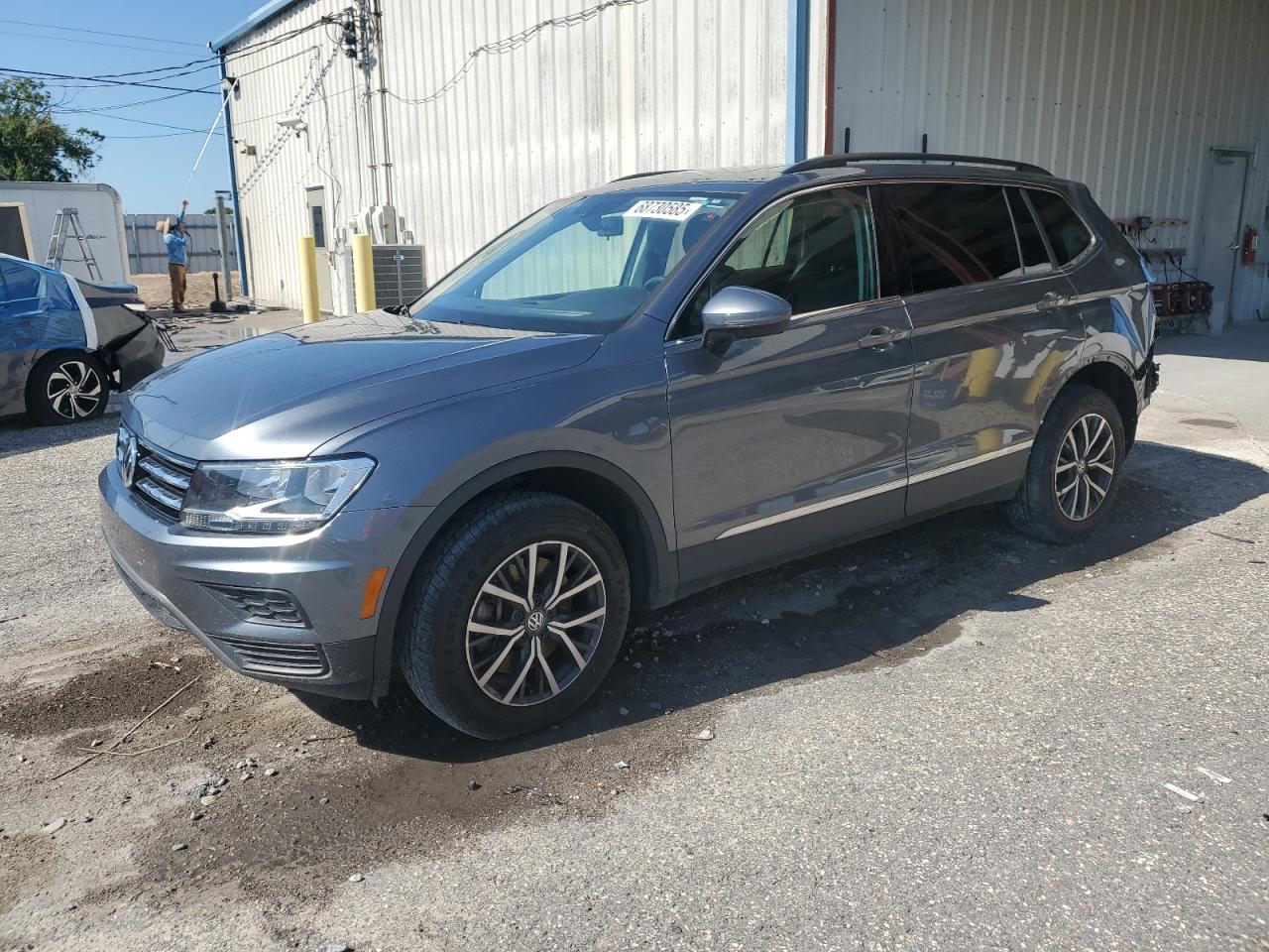 VOLKSWAGEN TIGUAN SE