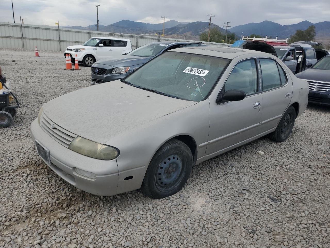 Lot #3285979790 1995 NISSAN ALTIMA XE