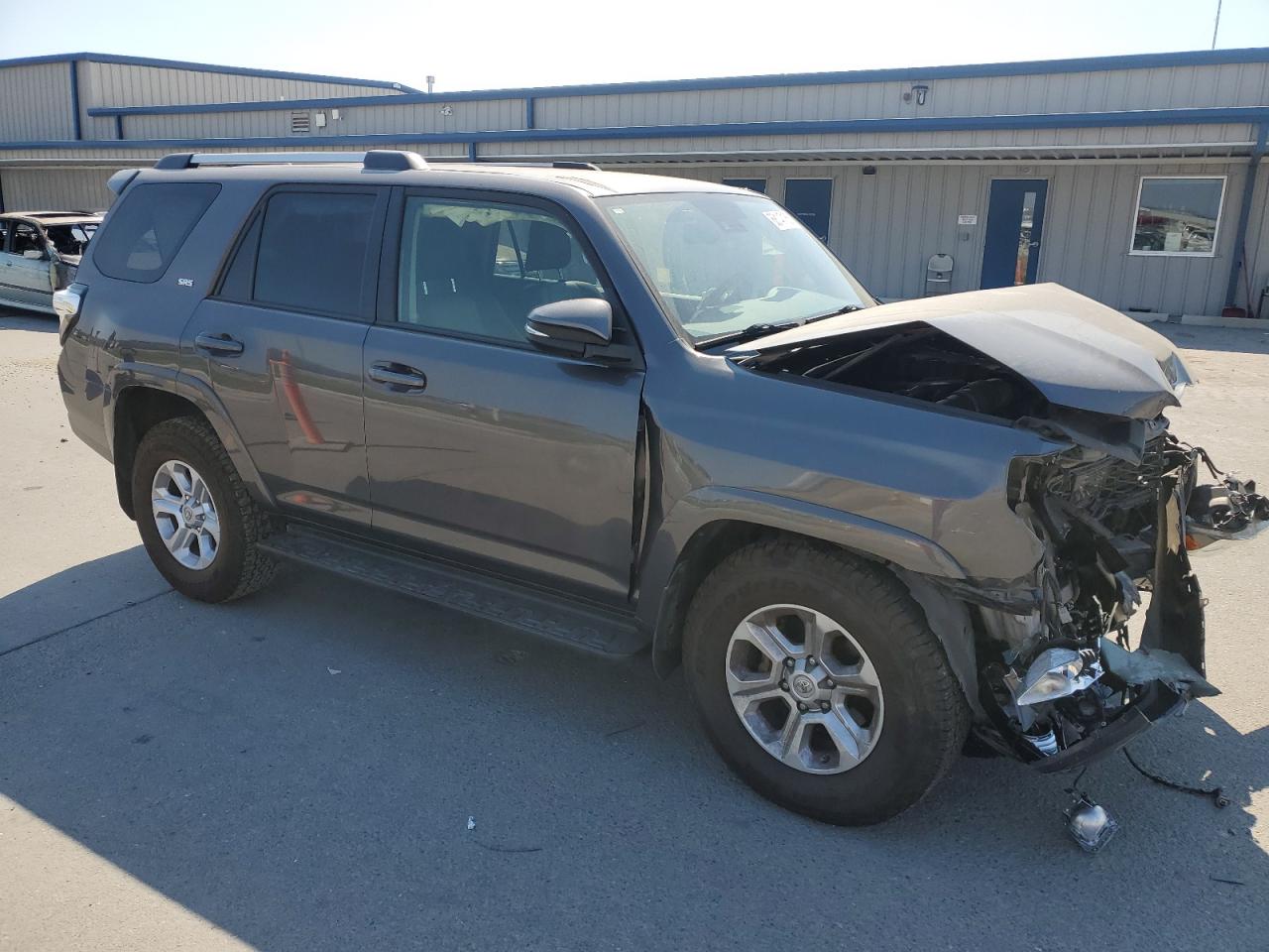 TOYOTA 4RUNNER SR5/SR5 PREMIUM