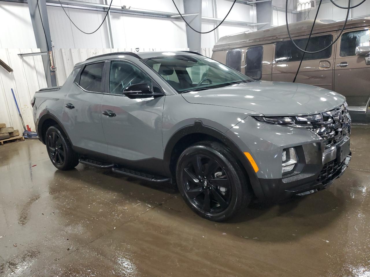 HYUNDAI SANTA CRUZ NIGHT