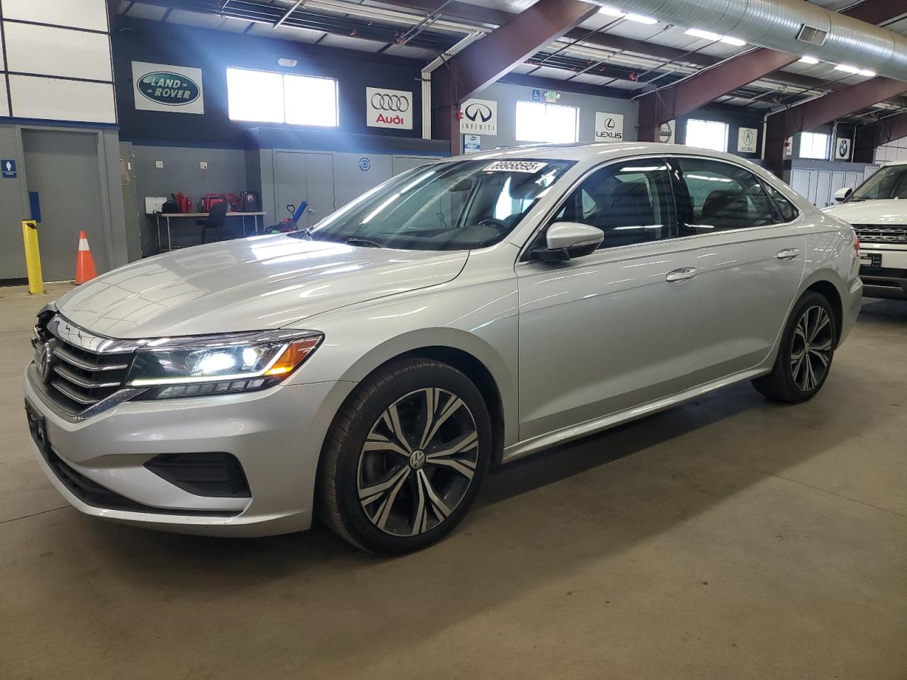 VOLKSWAGEN PASSAT SE