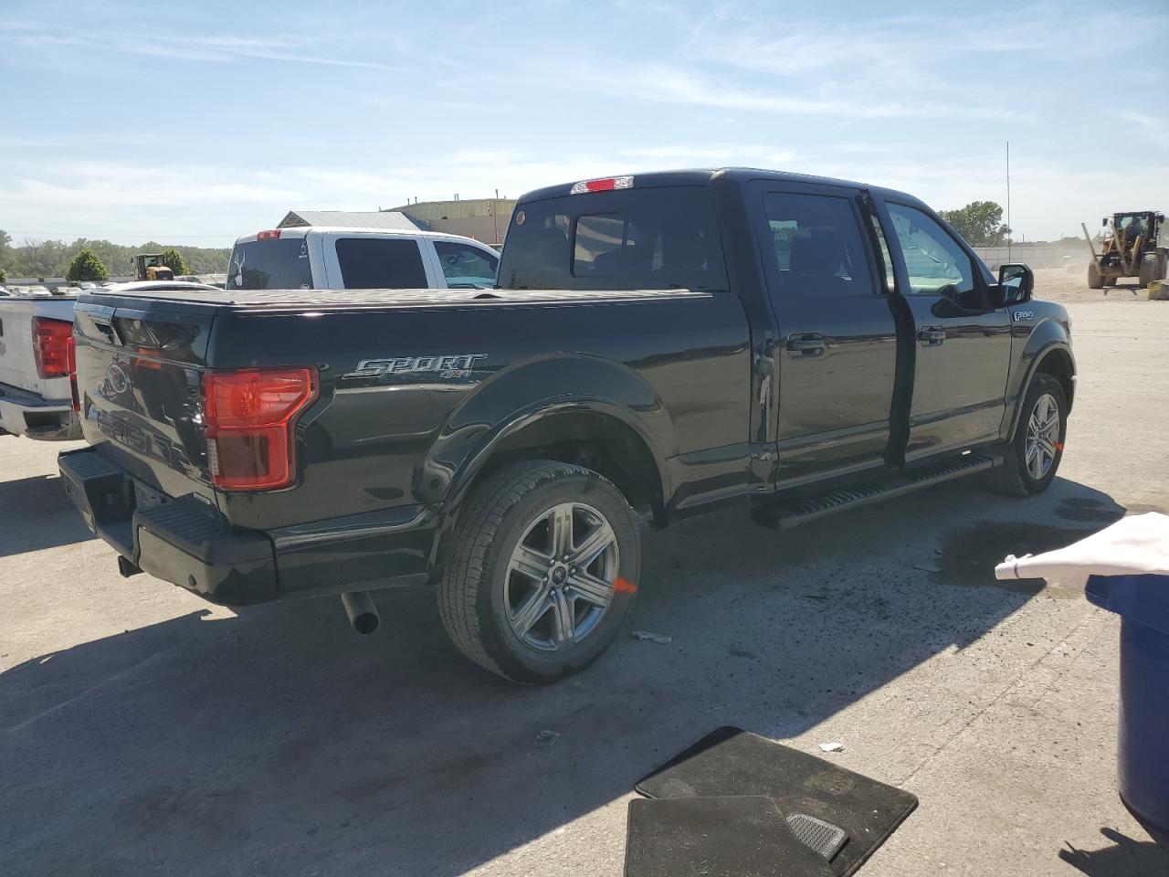 FORD F-150 SUPERCREW