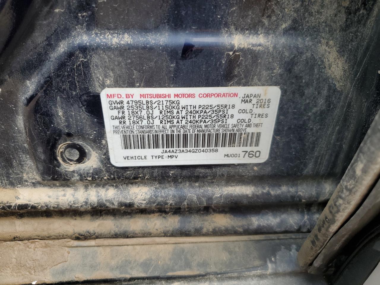 MITSUBISHI OUTLANDER SE