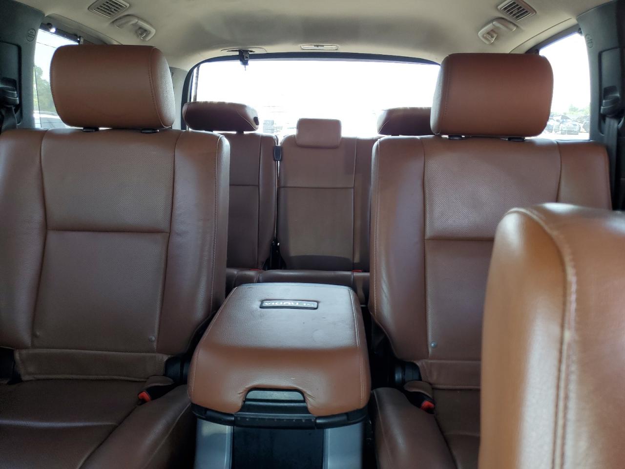 TOYOTA SEQUOIA PLATINUM