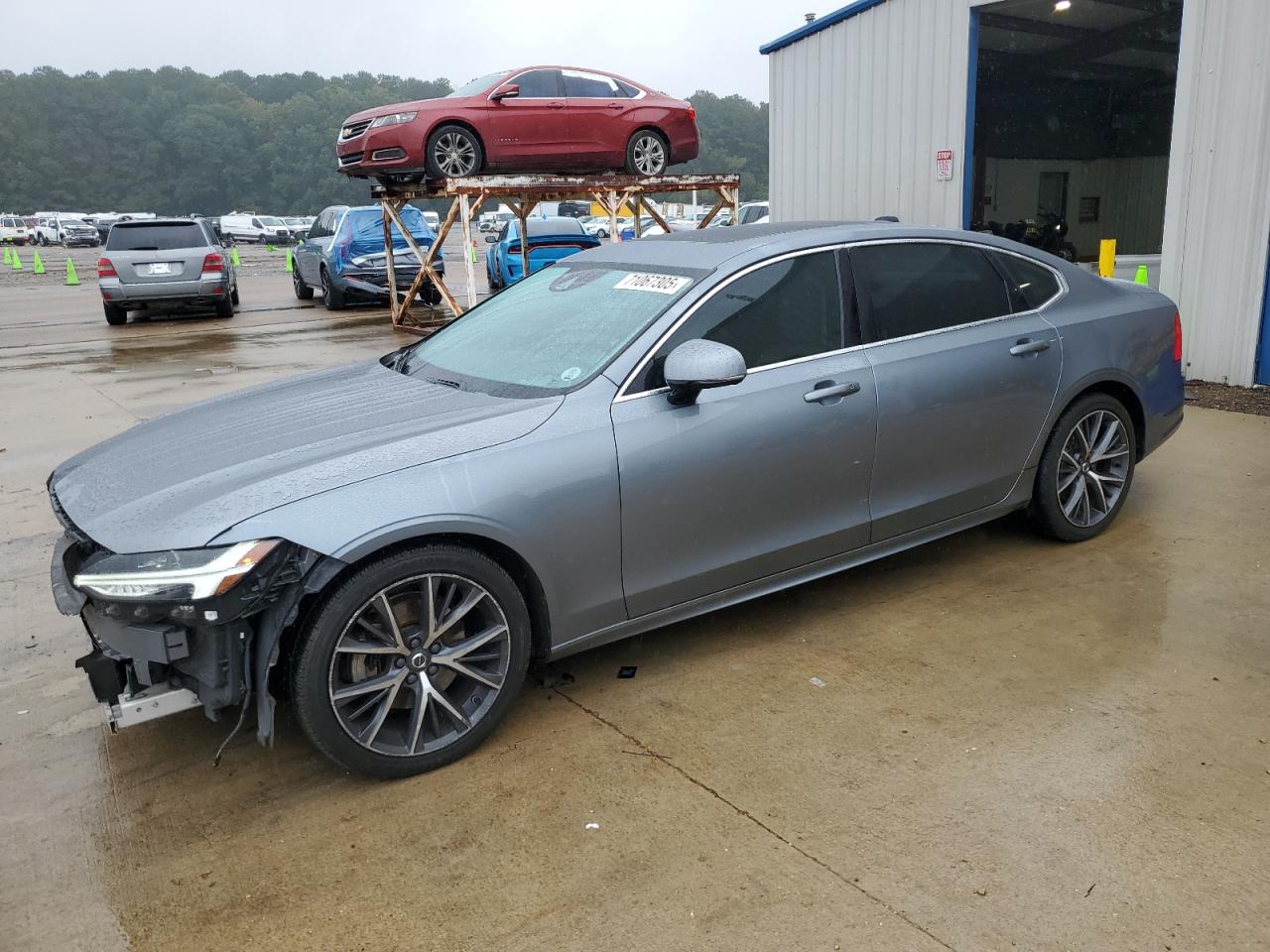 VOLVO S90 T5 MOMENTUM