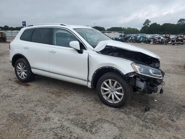 2017 VOLKSWAGEN TOUAREG SP WVGEF7BP5HD000423