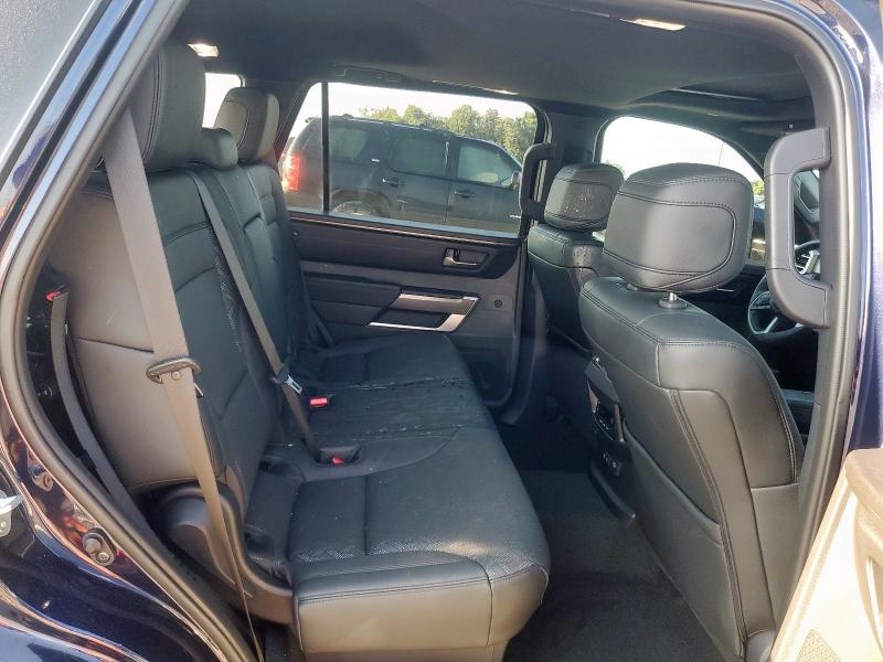 2025 TOYOTA SEQUOIA SR 7SVAAABA6SX055632