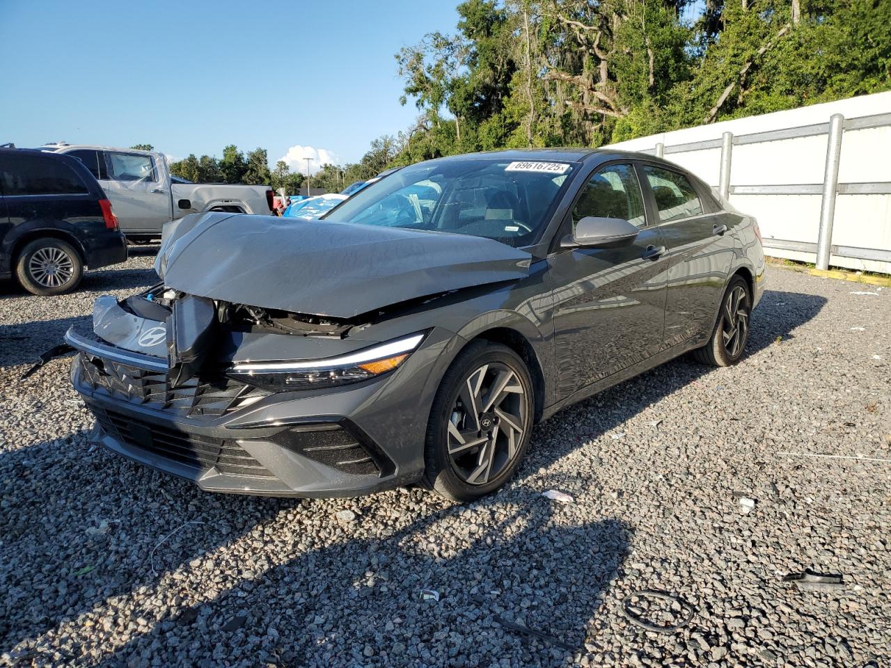 HYUNDAI ELANTRA LIMITED