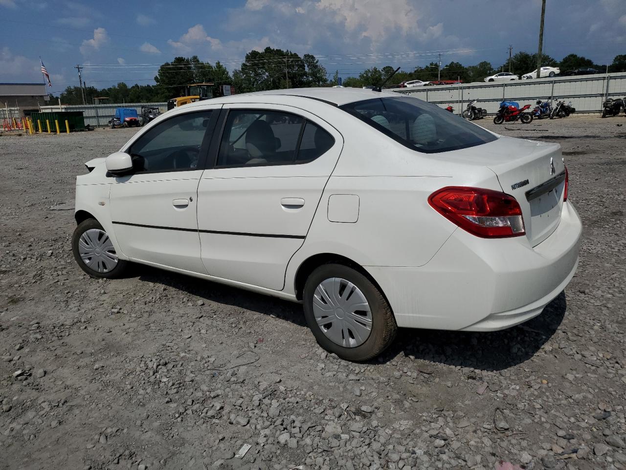 MITSUBISHI MIRAGE G4 ES