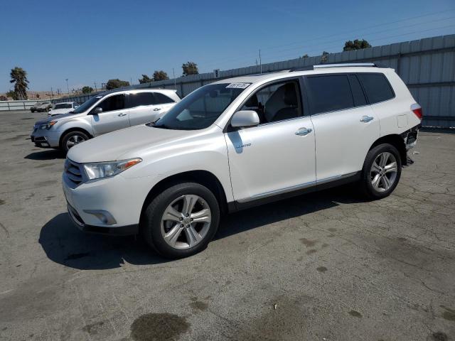 TOYOTA HIGHLANDER
