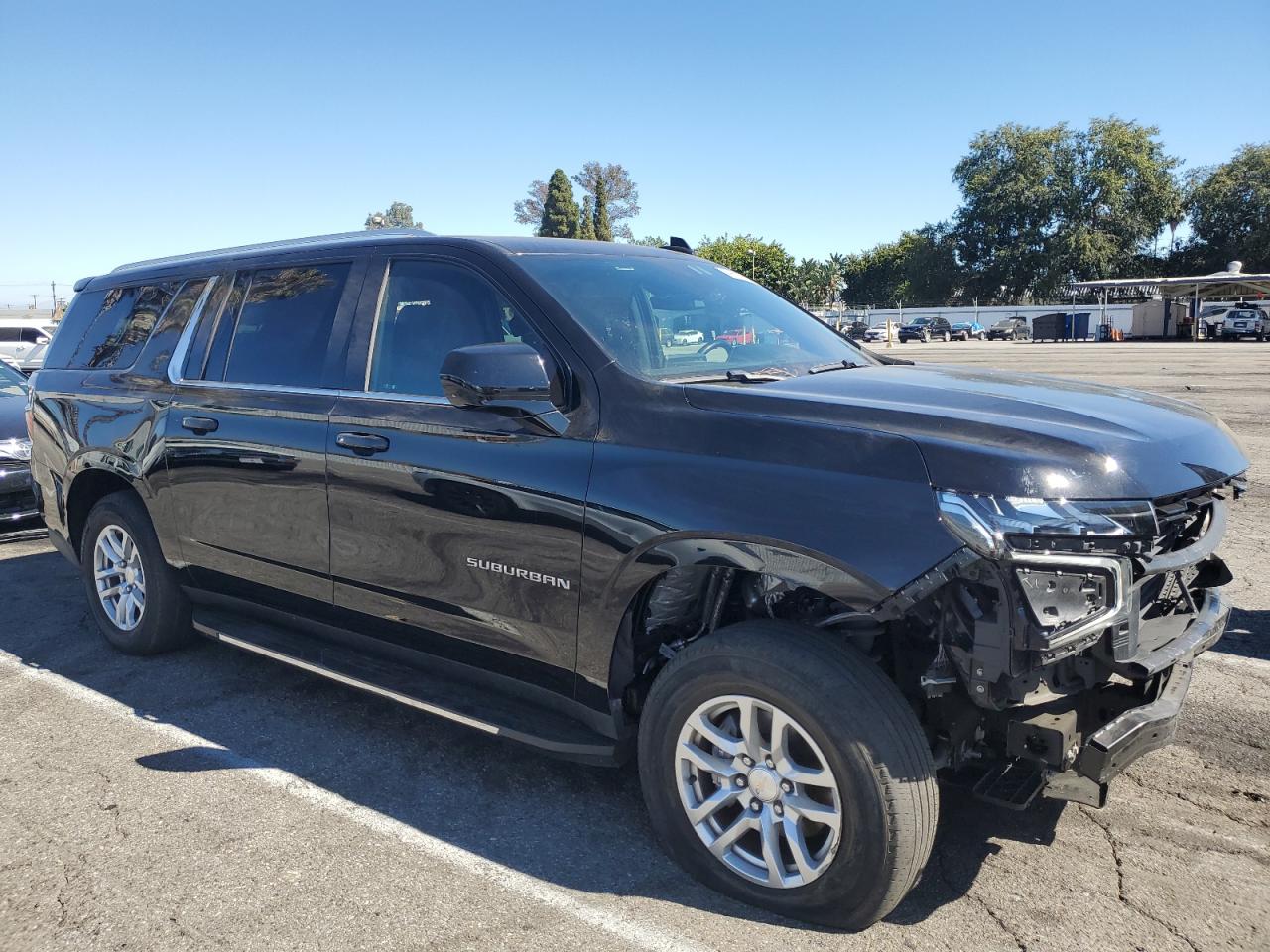 CHEVROLET SUBURBAN C1500 LS