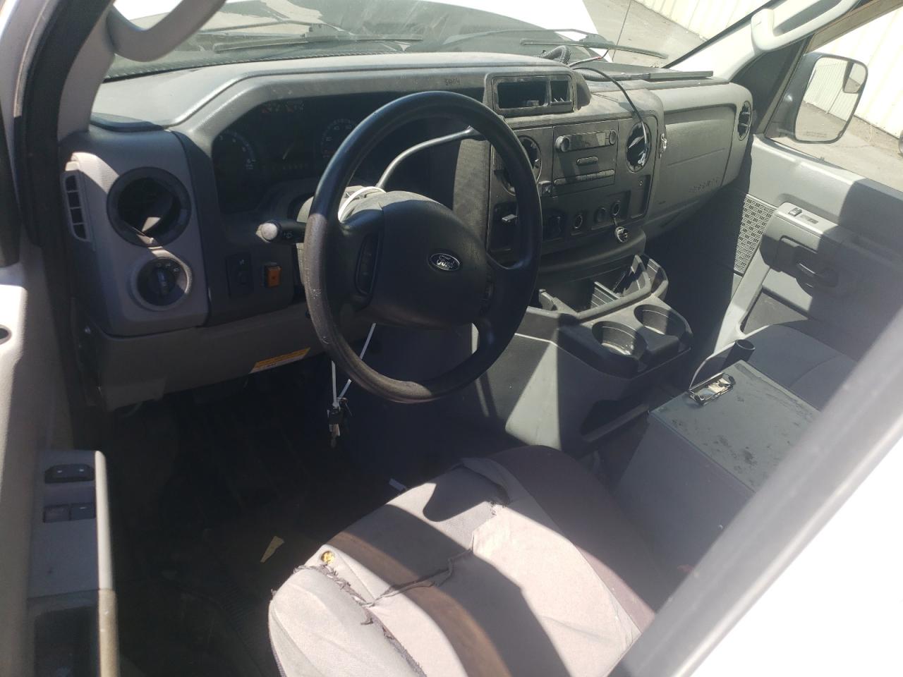 FORD ECONOLINE E250 VAN