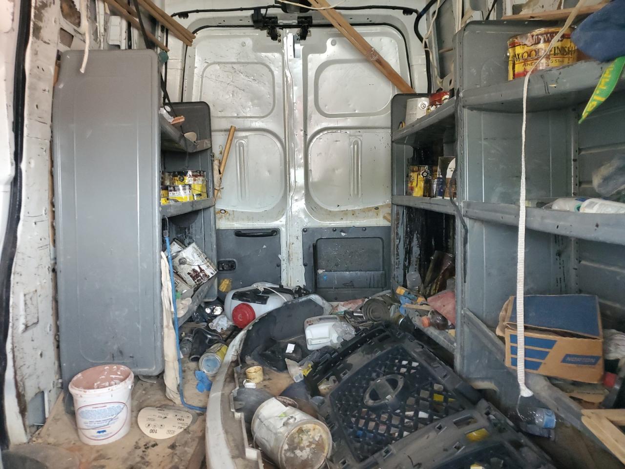 NISSAN NV2500 2500 S