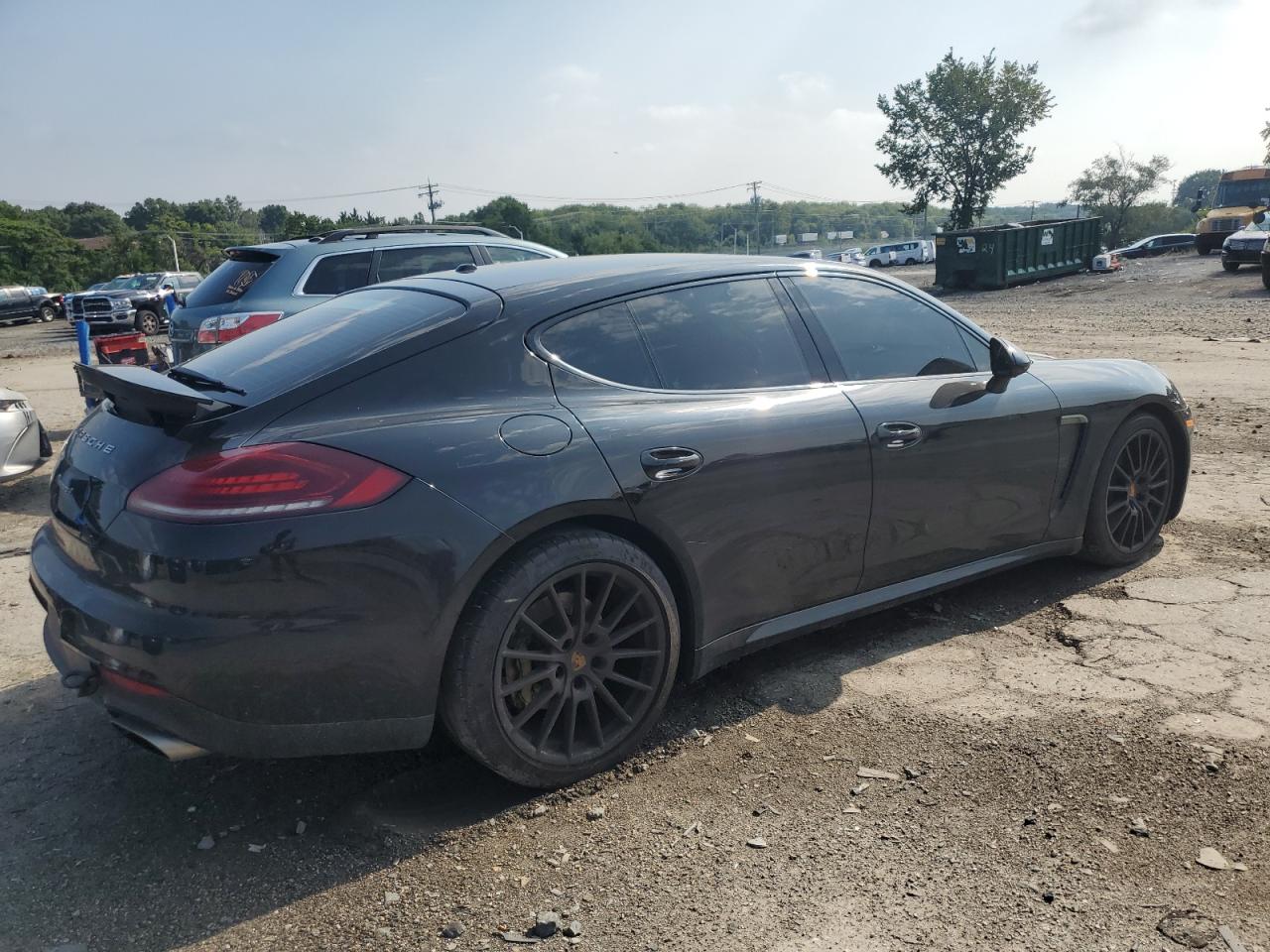 PORSCHE PANAMERA 2