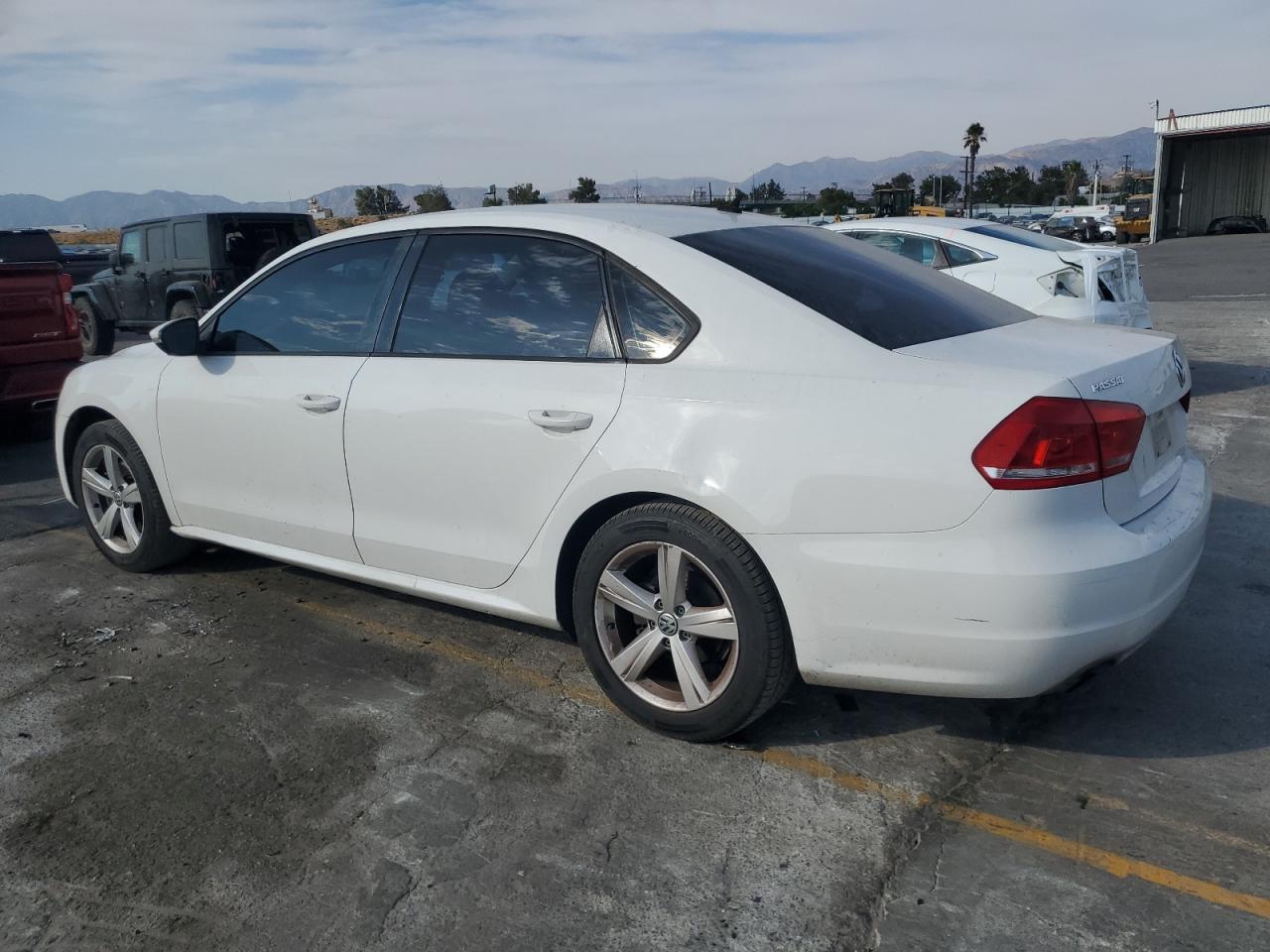 VOLKSWAGEN PASSAT S